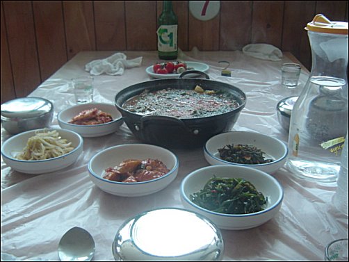 멸치찌개는 갓 건져올린 봄 멸치로 조리해야 제맛이 난다 